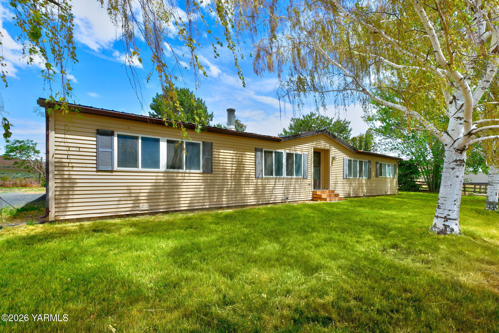171 Gopher Rd, Selah, WA 98942
