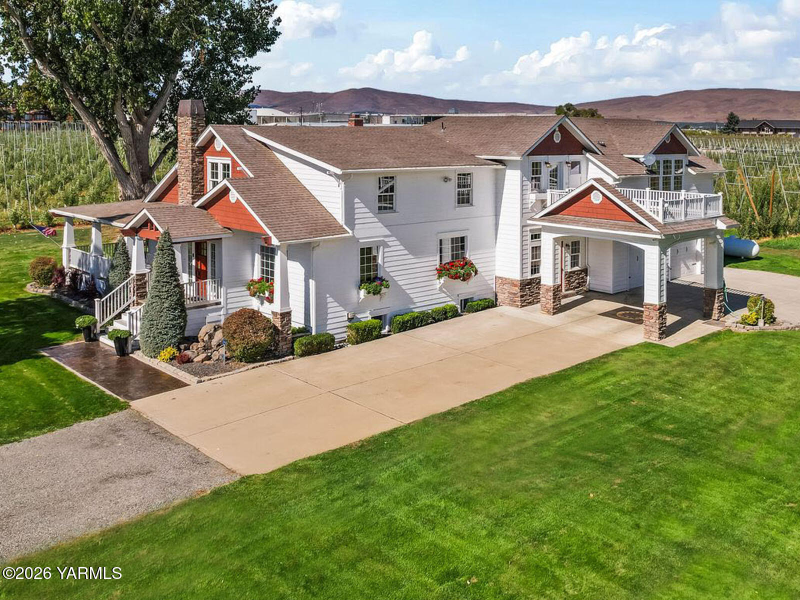 2581 S Borton Rd — photo