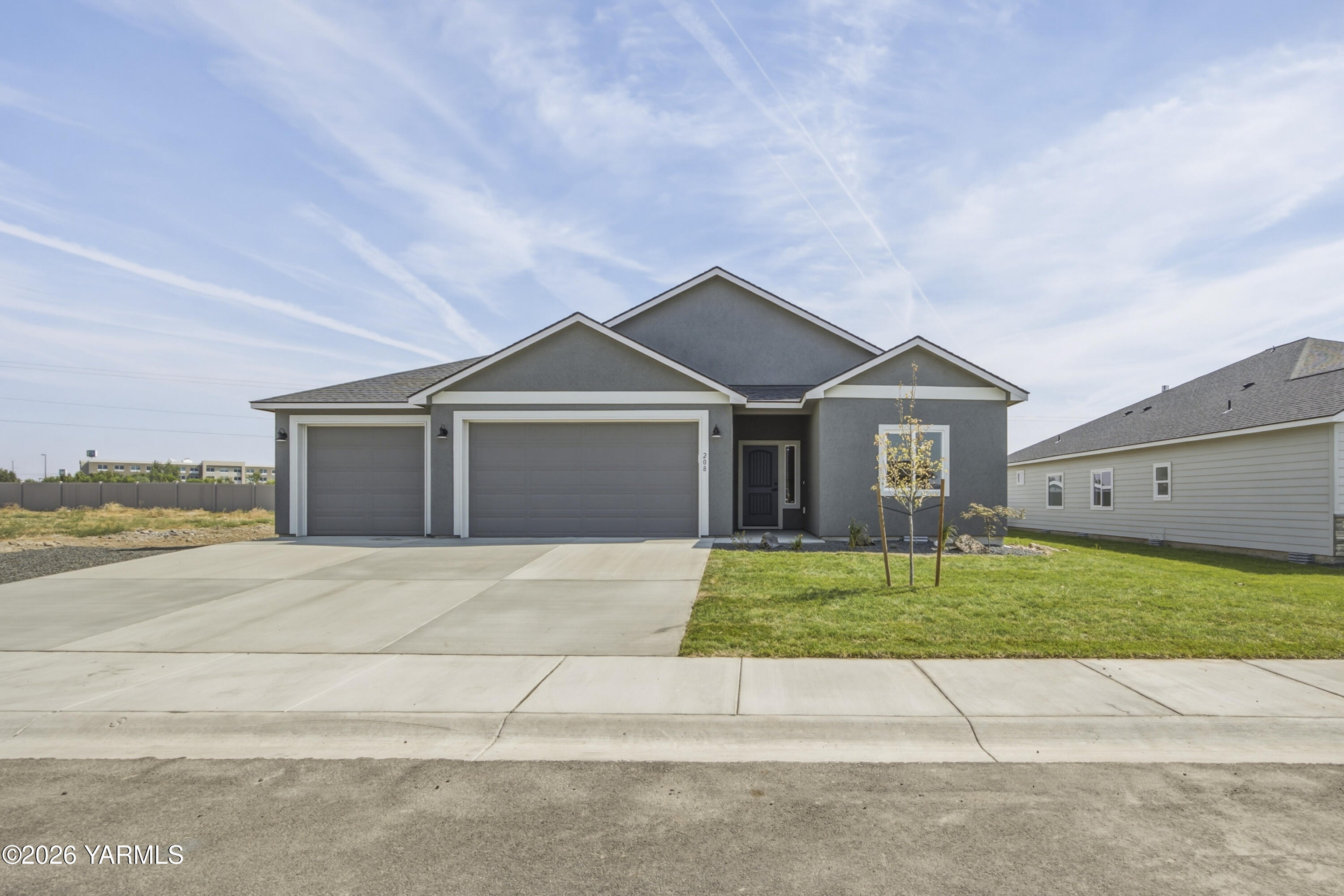 208 Scott Rd — photo
