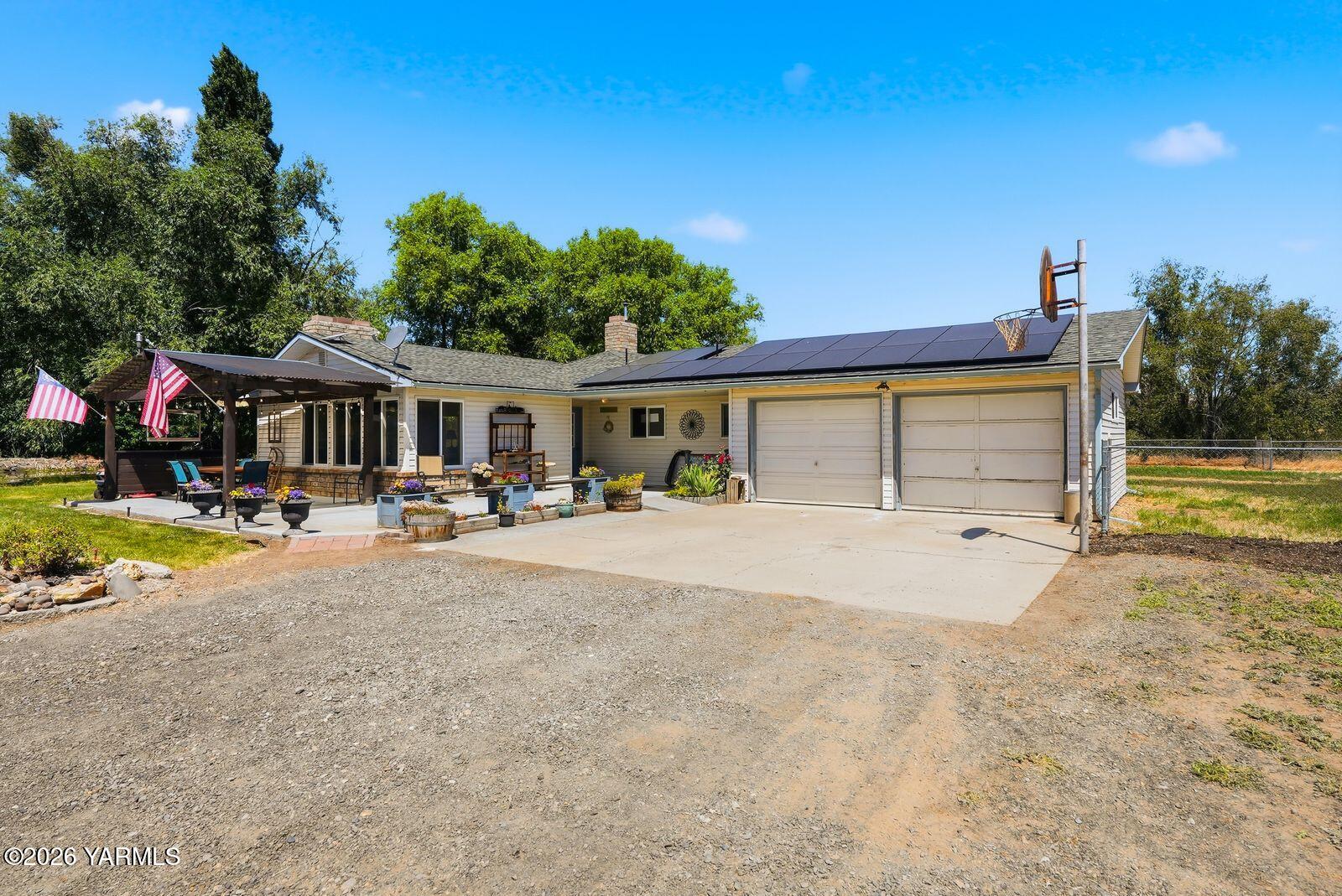 2841 Mapleway Rd — photo