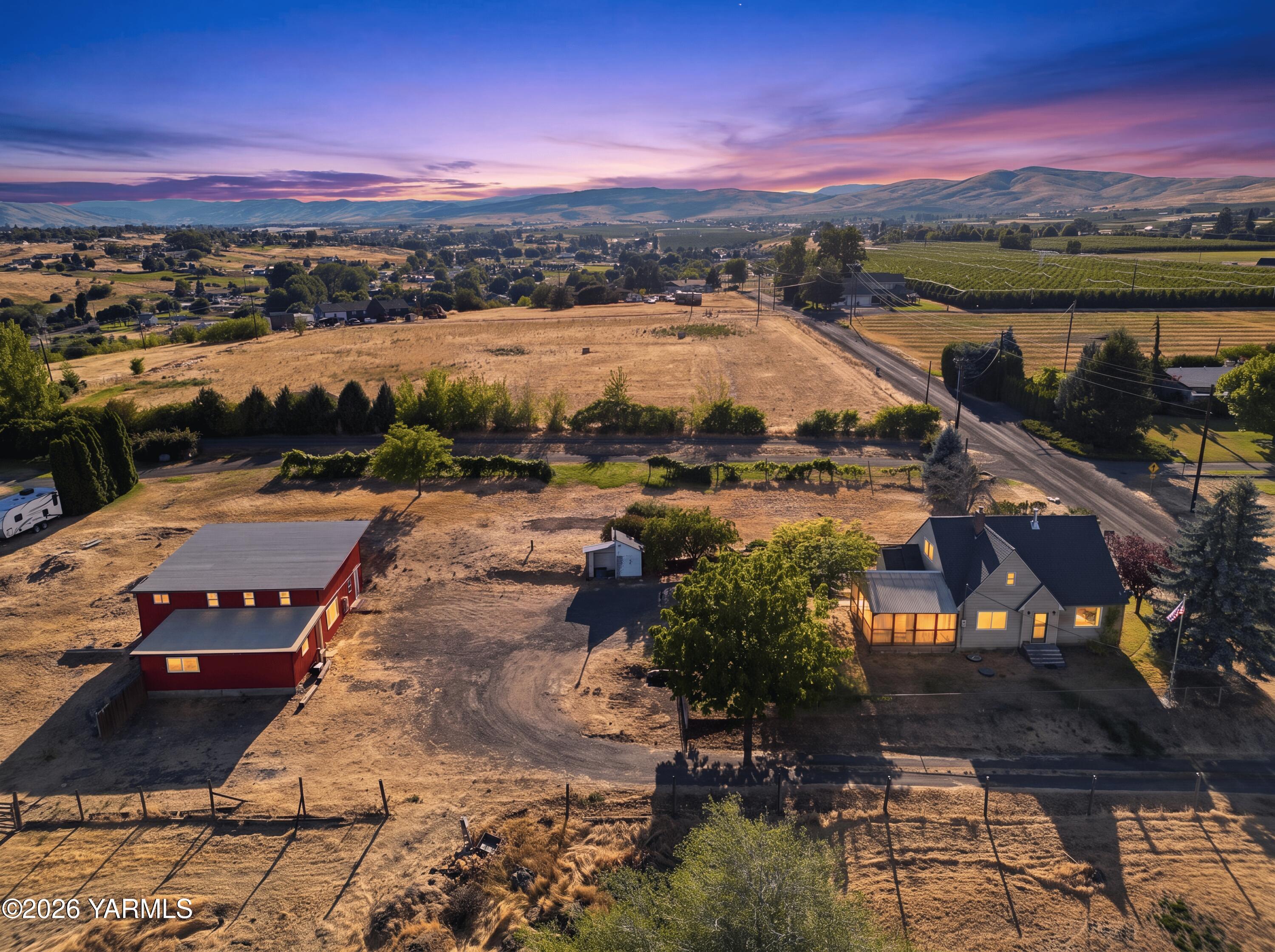 724 Ghormley Rd, Yakima, WA 98908 — photo 3