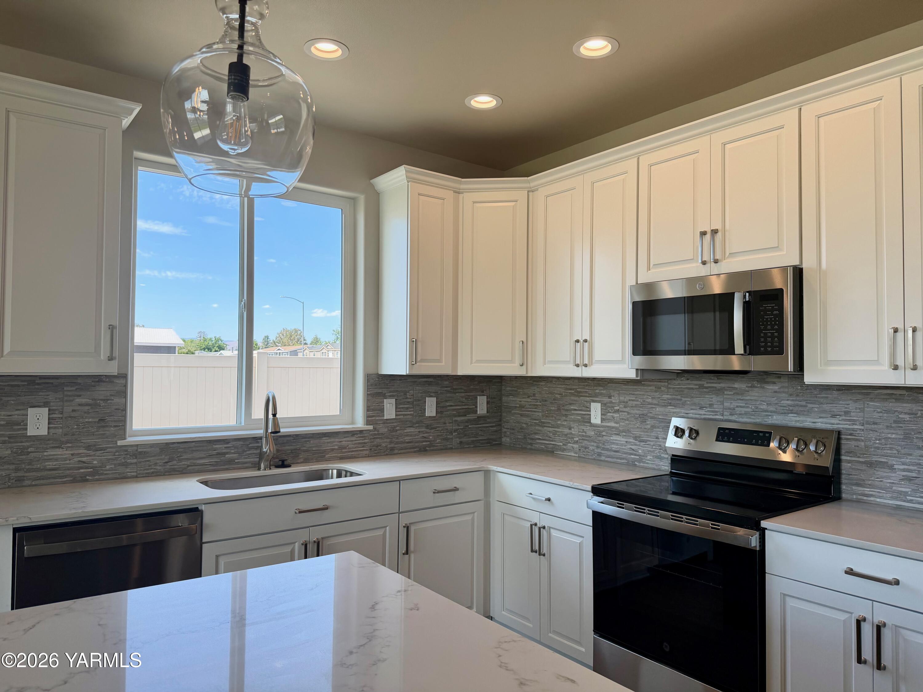 5914 Crestfields Rd, Yakima, WA 98903 — photo 3