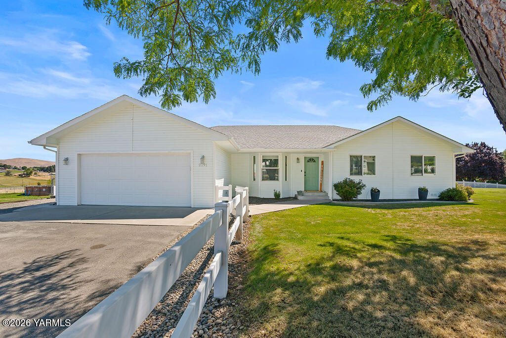 2291 Selah Loop Rd — photo