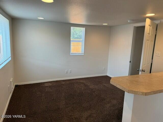 907 W Logan Ave — photo