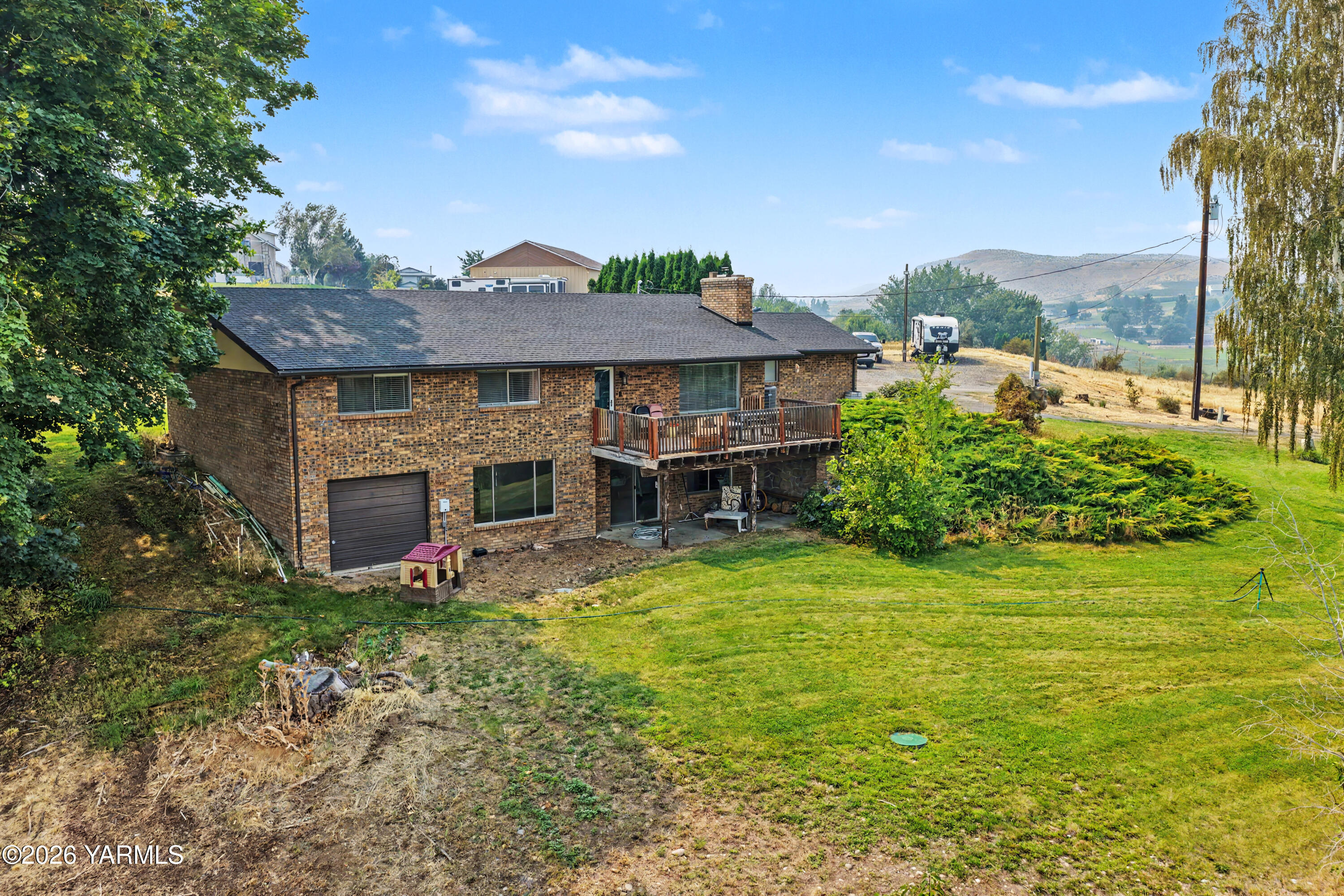270 Westridge Rd — photo