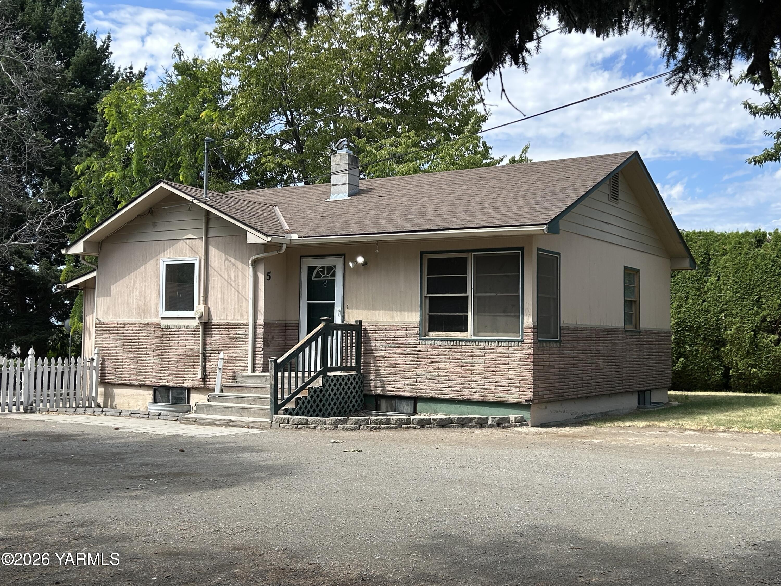 5 N 67th Ave — photo
