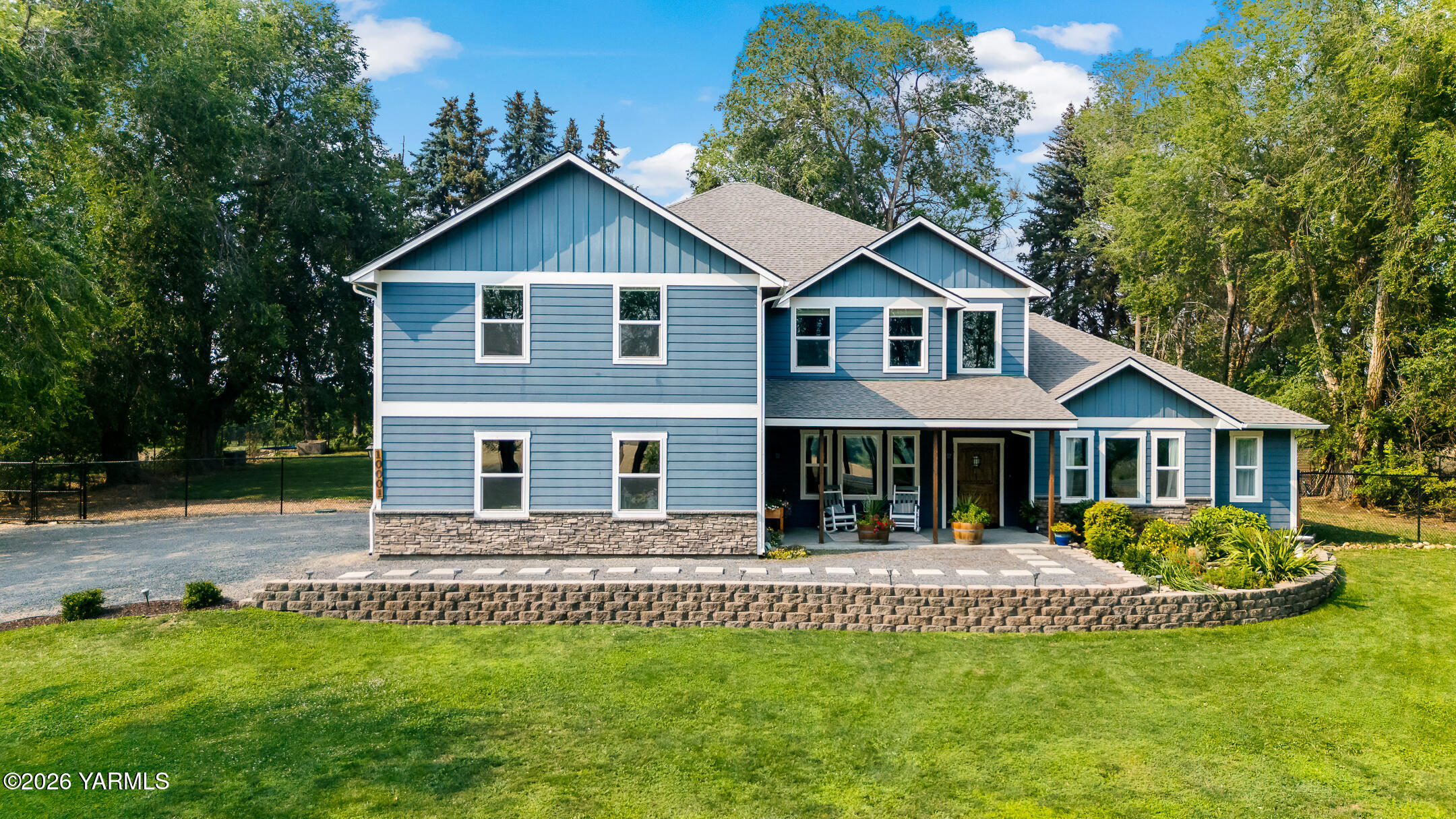 10001 Occidental Rd, Yakima, WA 98903 — photo 2