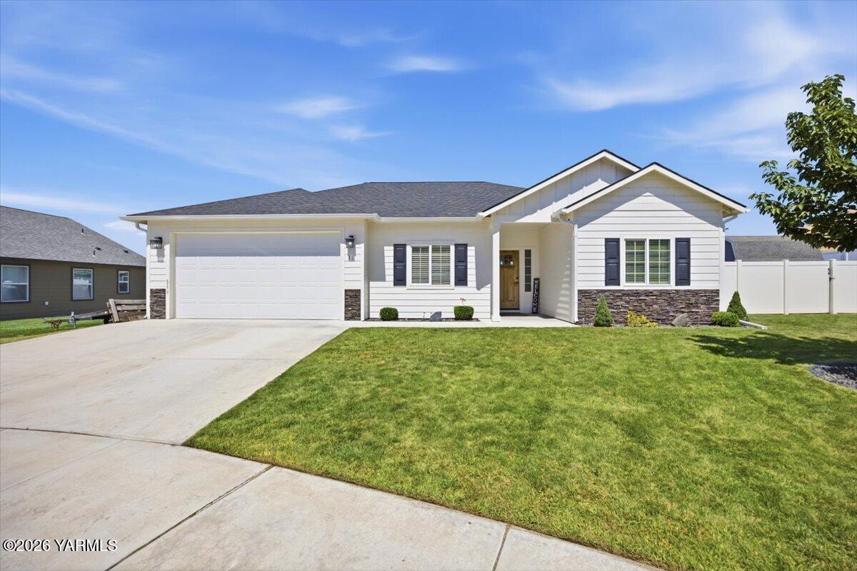 86 Ellie Ann Ct — photo