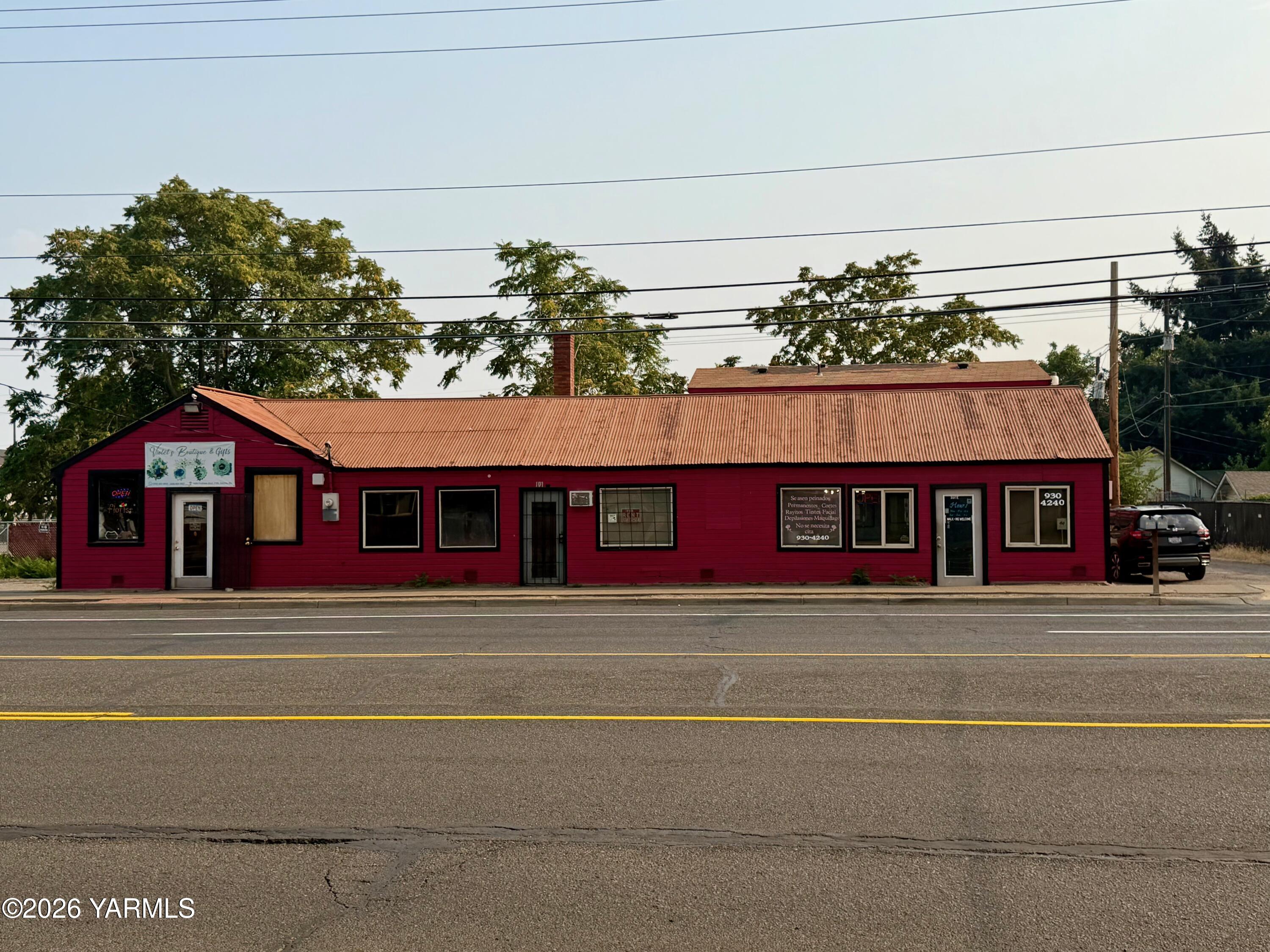1220 Fruitvale Blvd — photo
