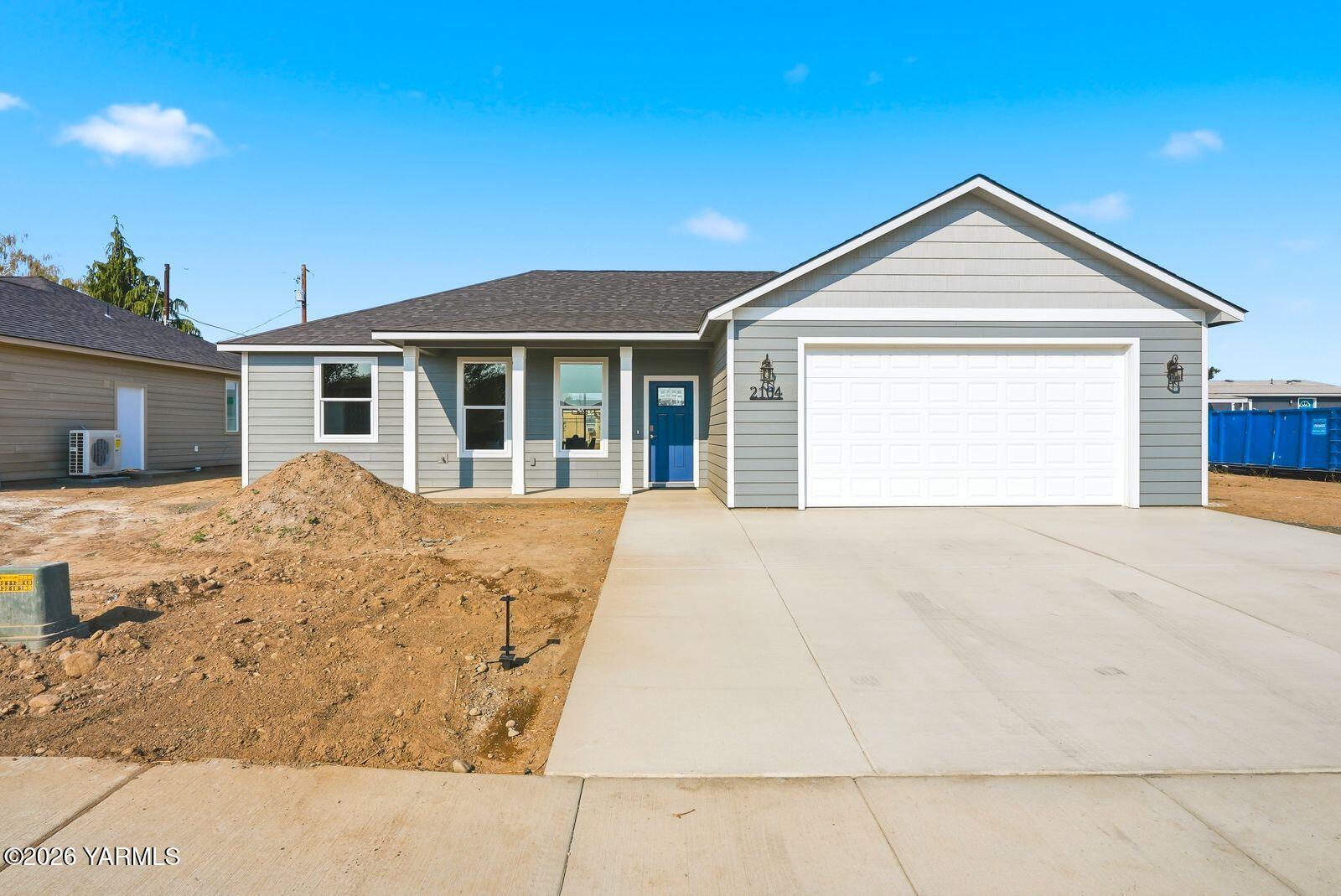 2104 Lovance Ln — photo