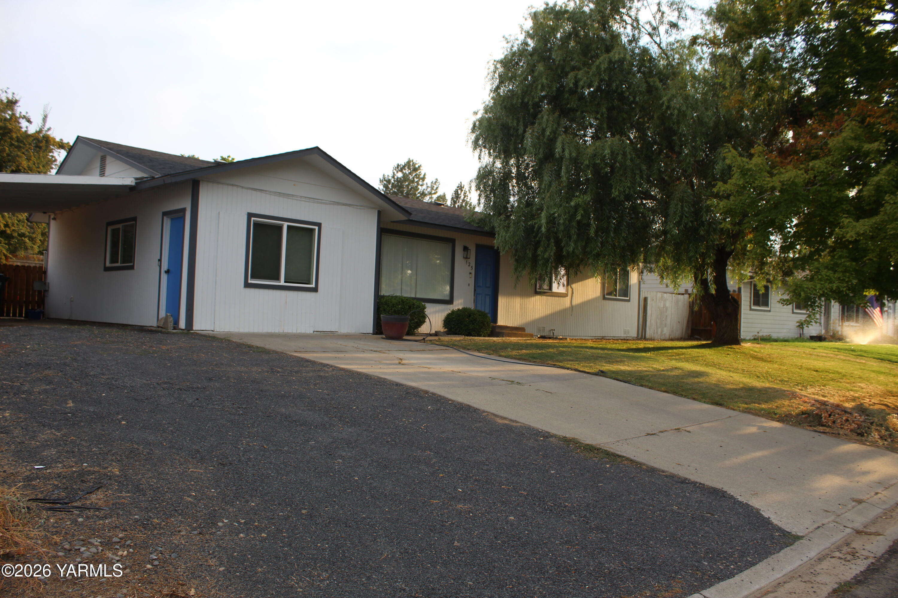 125 Walker Pl — photo