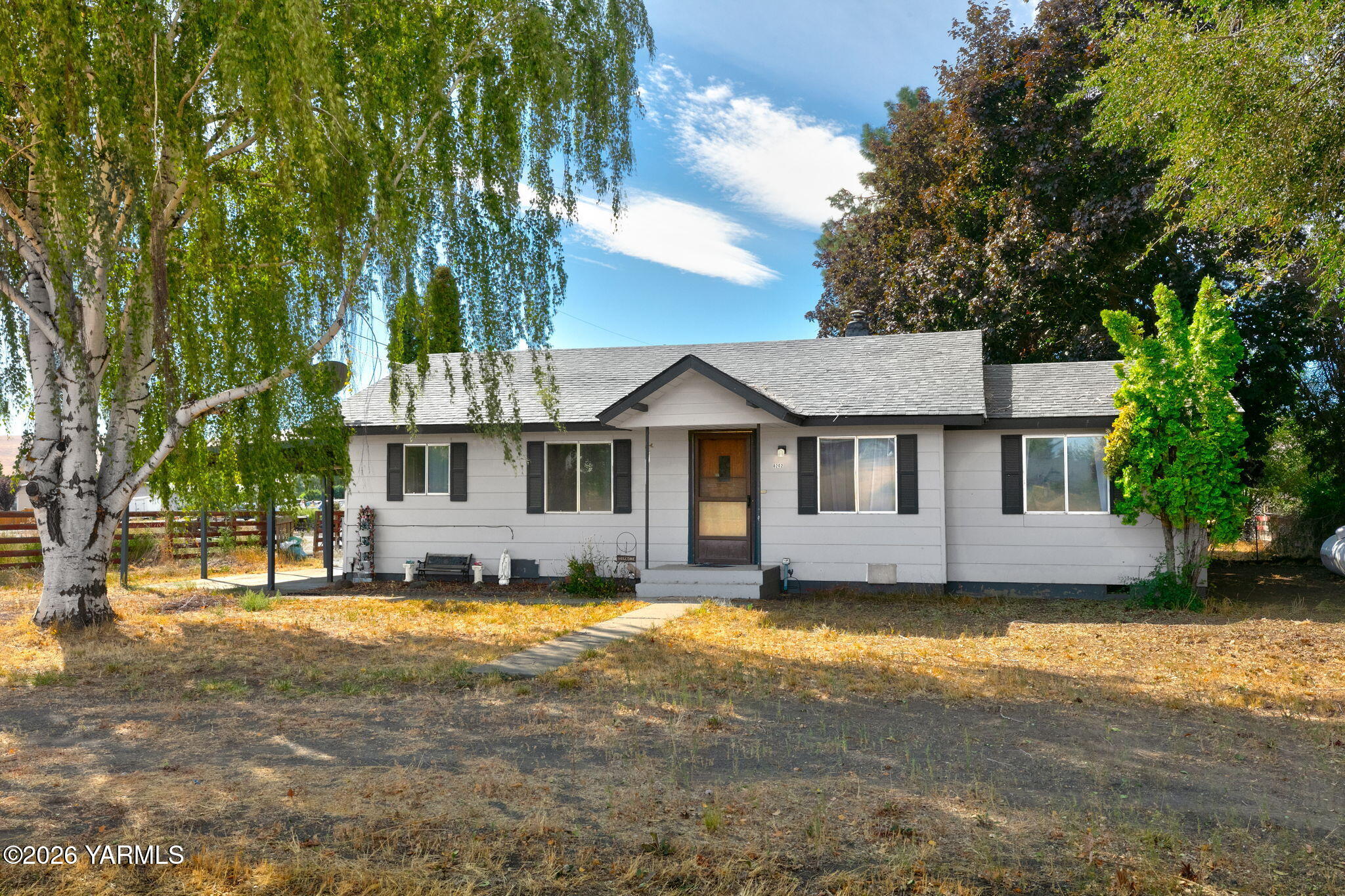 8202 Ahtanum Rd — photo