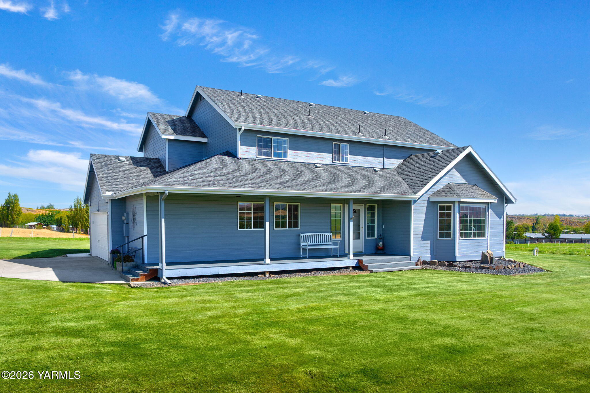 337 Linse Rd, Tieton, WA 98947 — photo 2