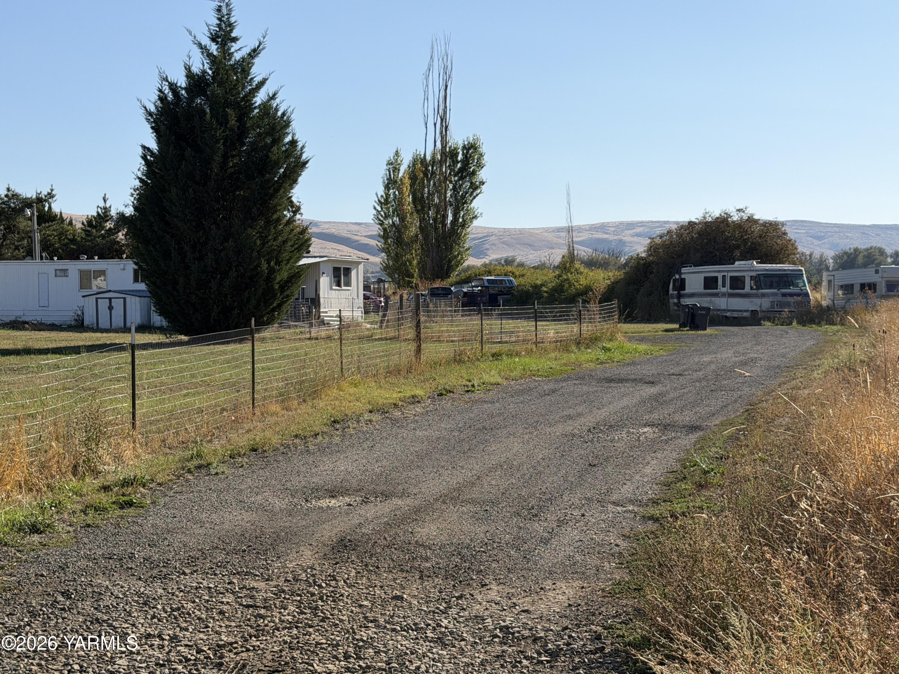 9802 Meadowbrook Rd — photo
