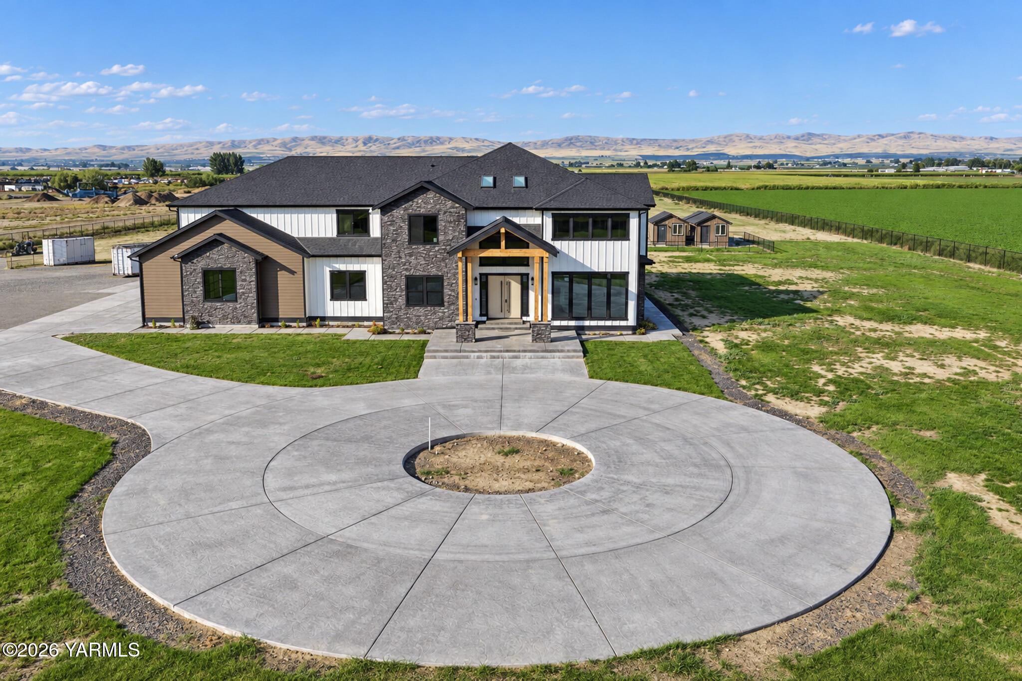 2261 Outlook Rd — photo