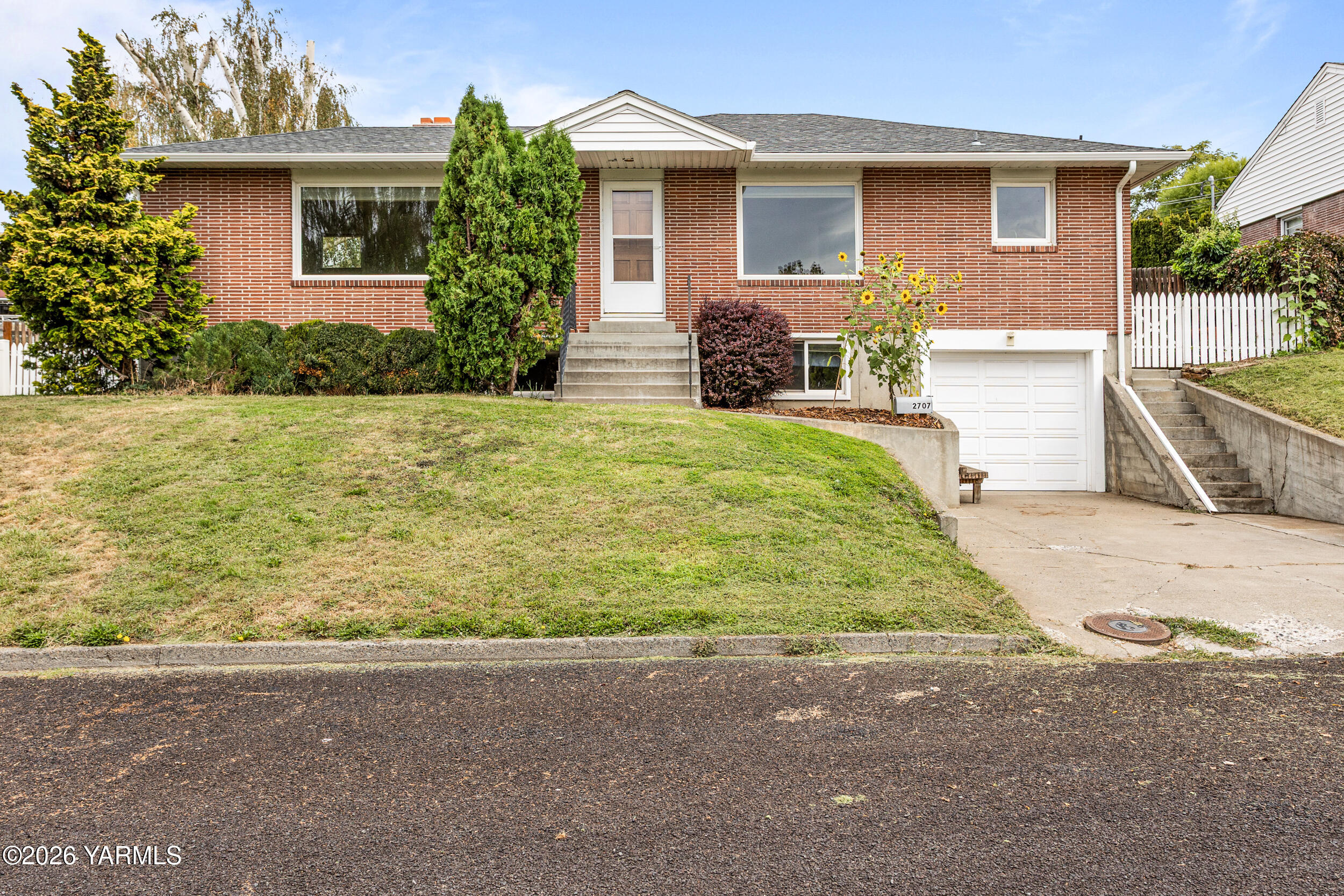 2707 Shelton Ave — photo