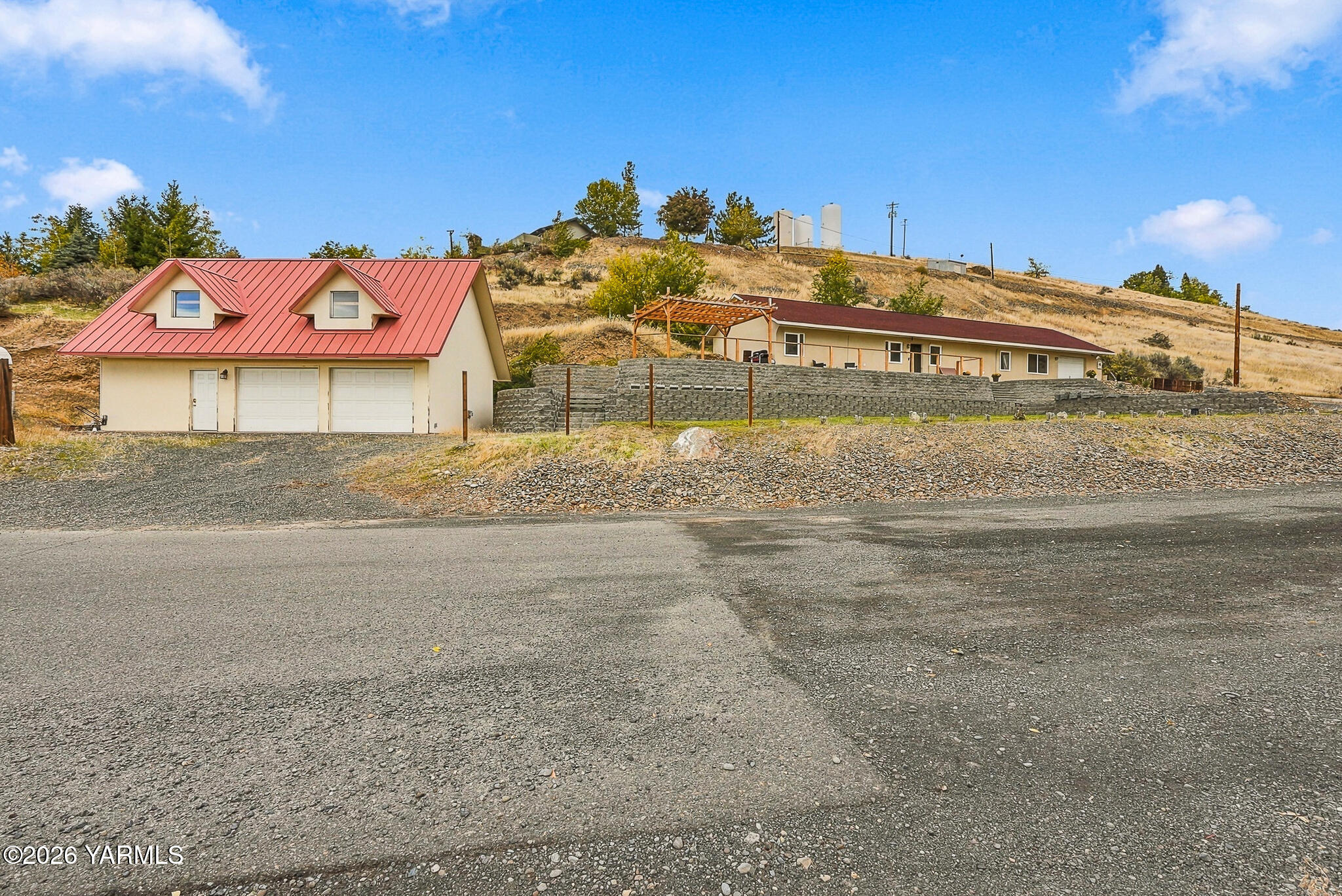 121 Garden Dr — photo