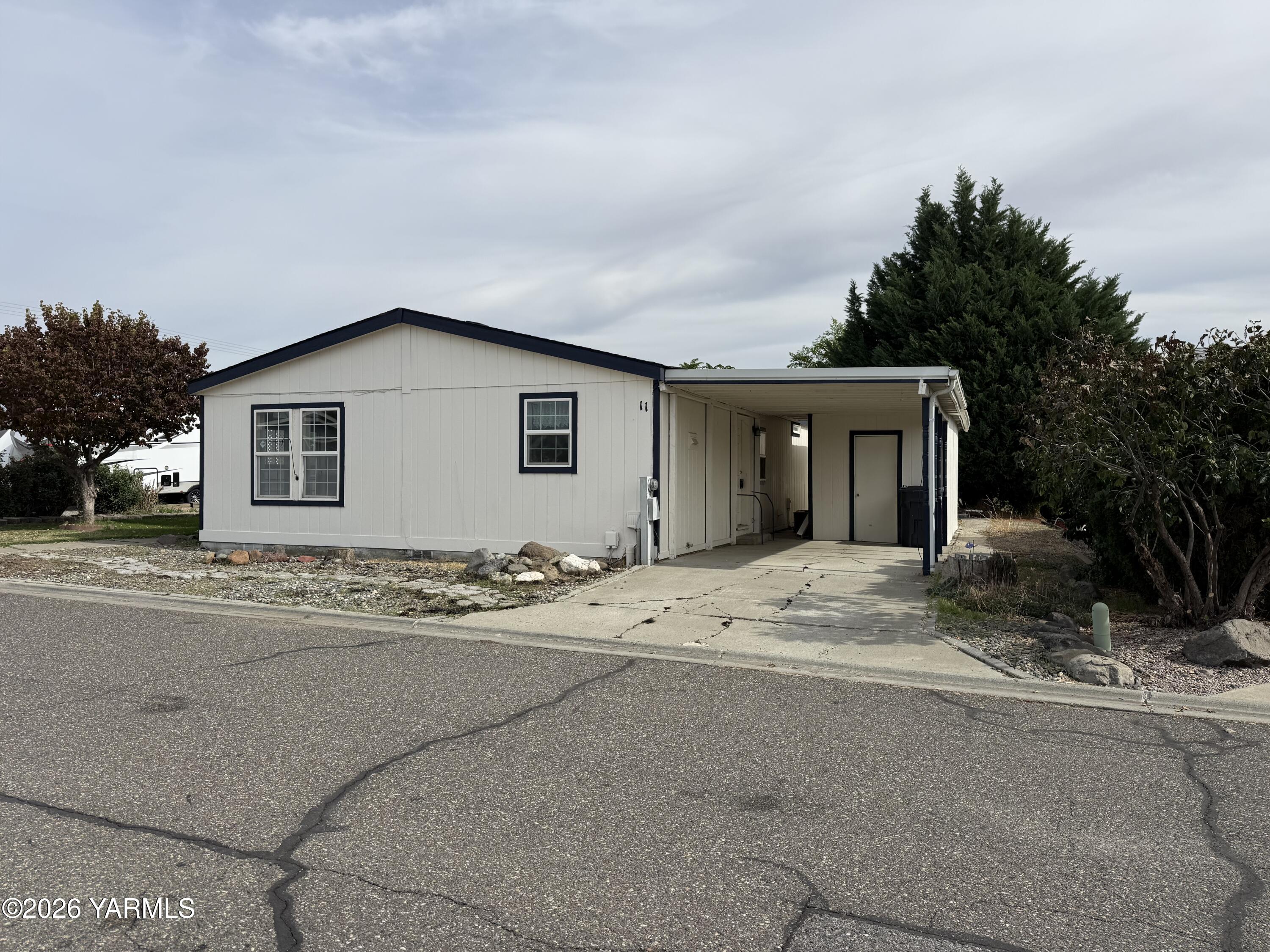 355 Old Inland Empire Hwy, 11 — photo