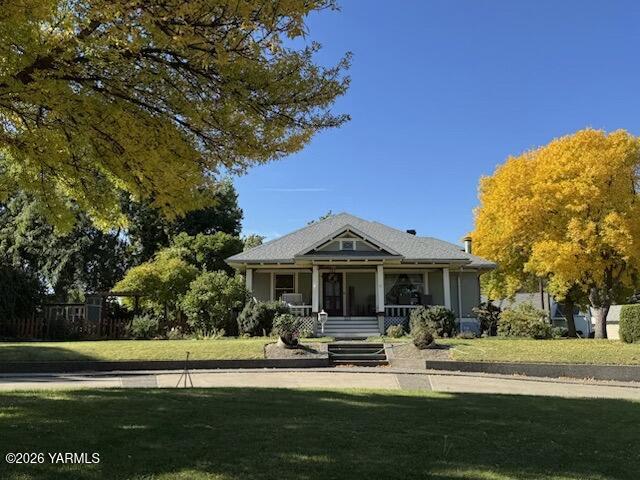 502 Avenue H Ave — photo