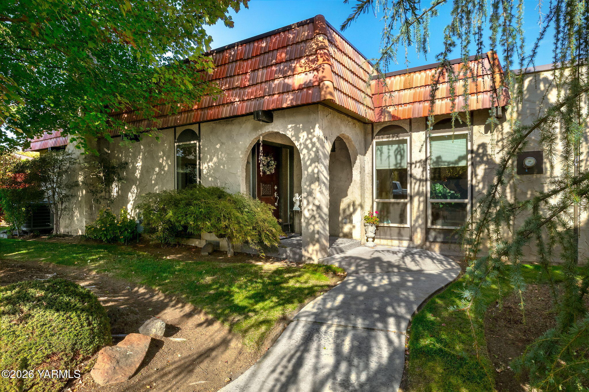 19 Crest Cir, 19 — photo