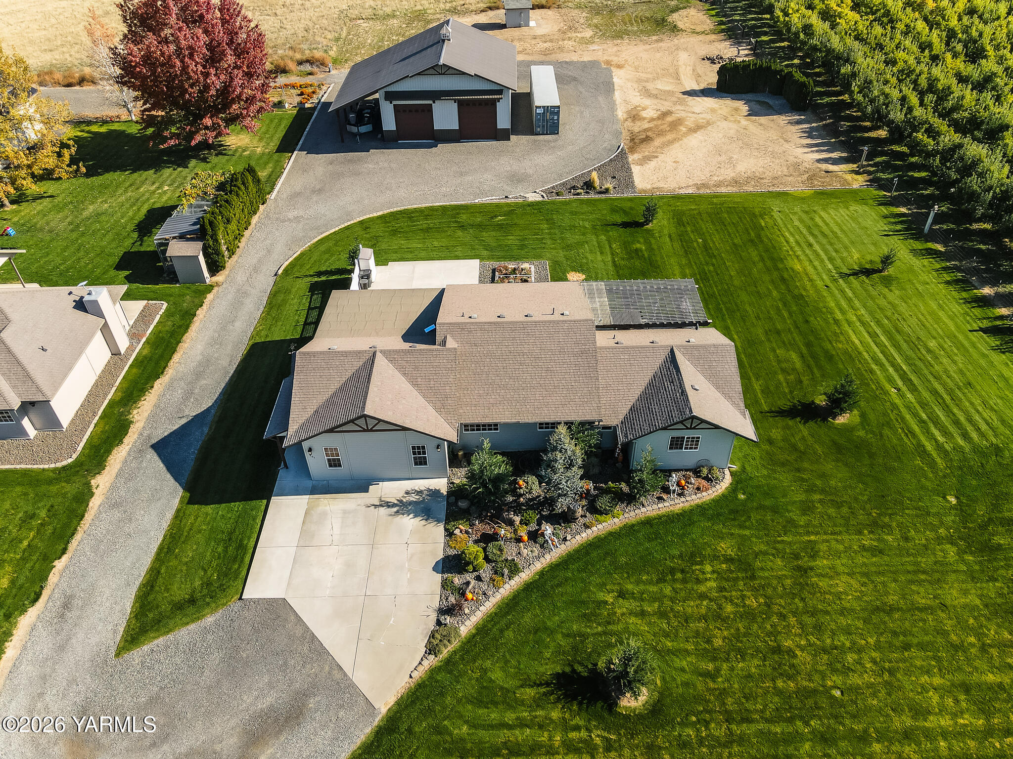 401 Mapleway Rd — photo