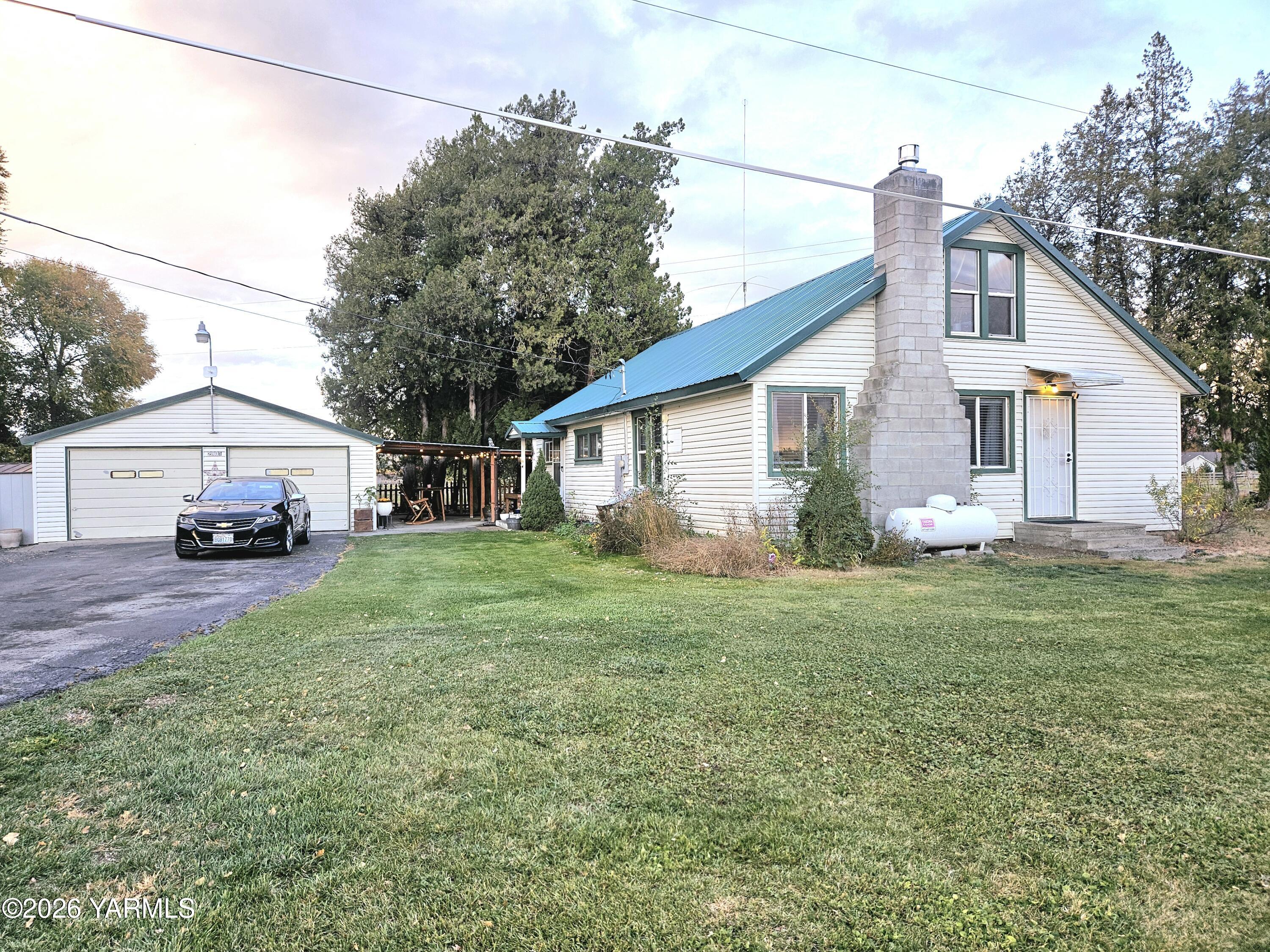 2901 Mapleway Rd — photo