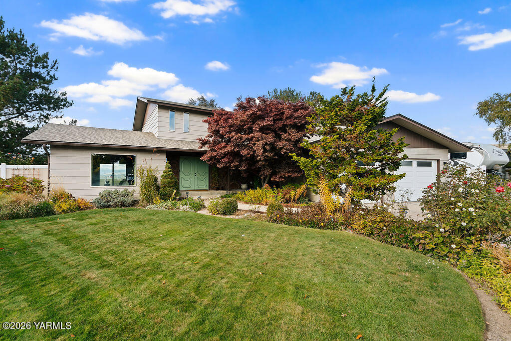 5500 Castle Mountain Ct — photo