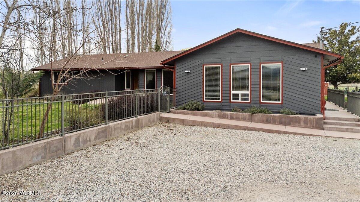 168802 W Johnson Rd — photo