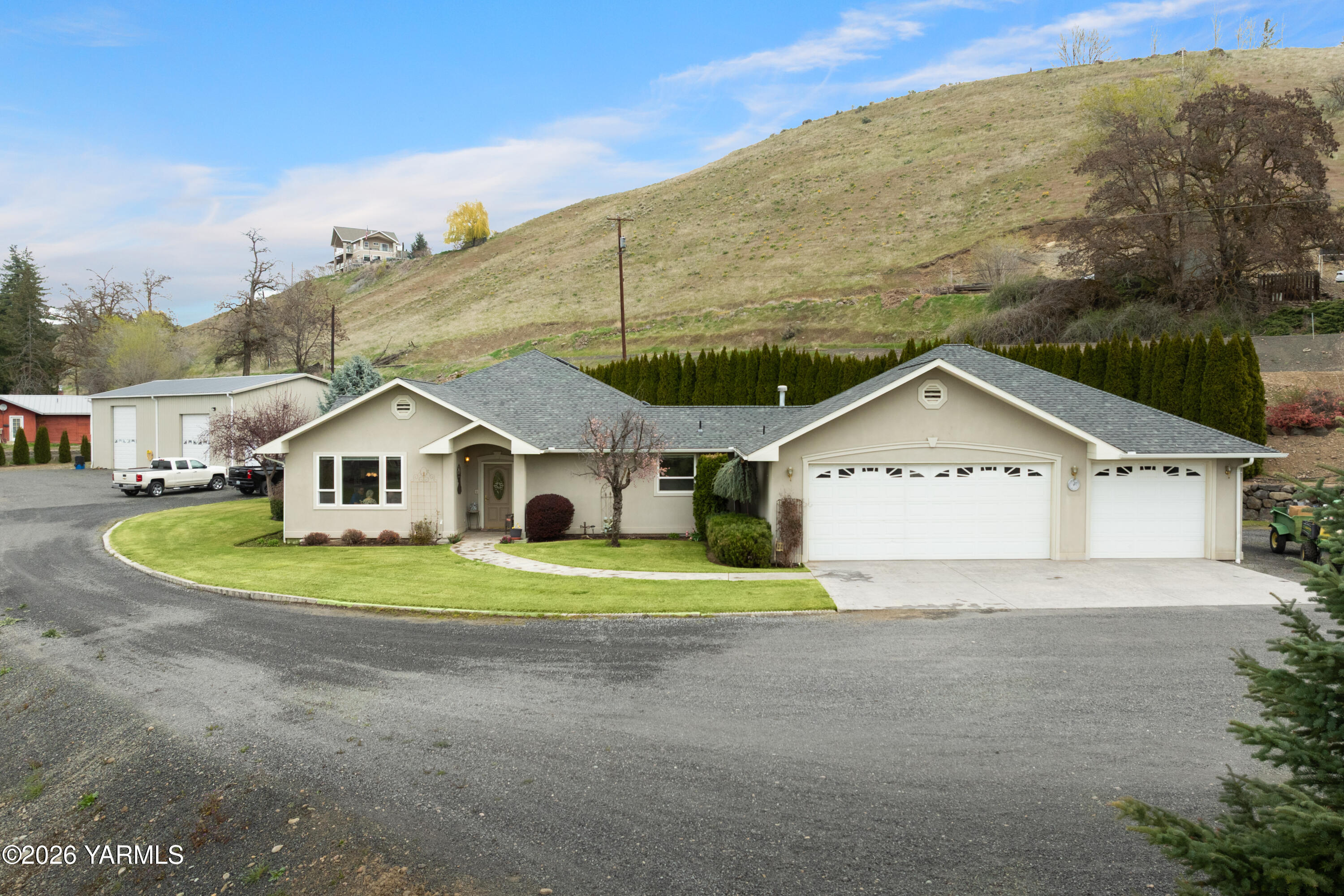 201 N Galloway Dr — photo